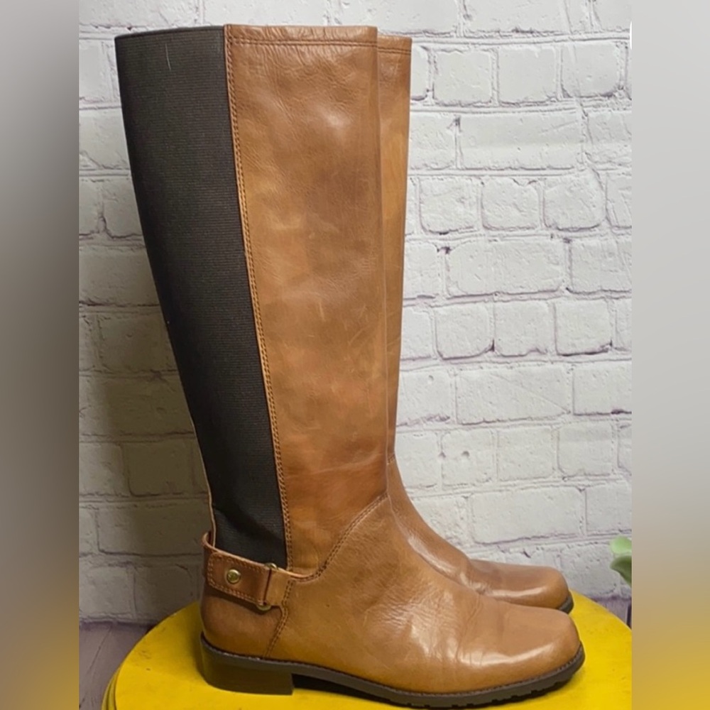 Stuart Weitzman Riding Boots
Excellent condition only worn several times